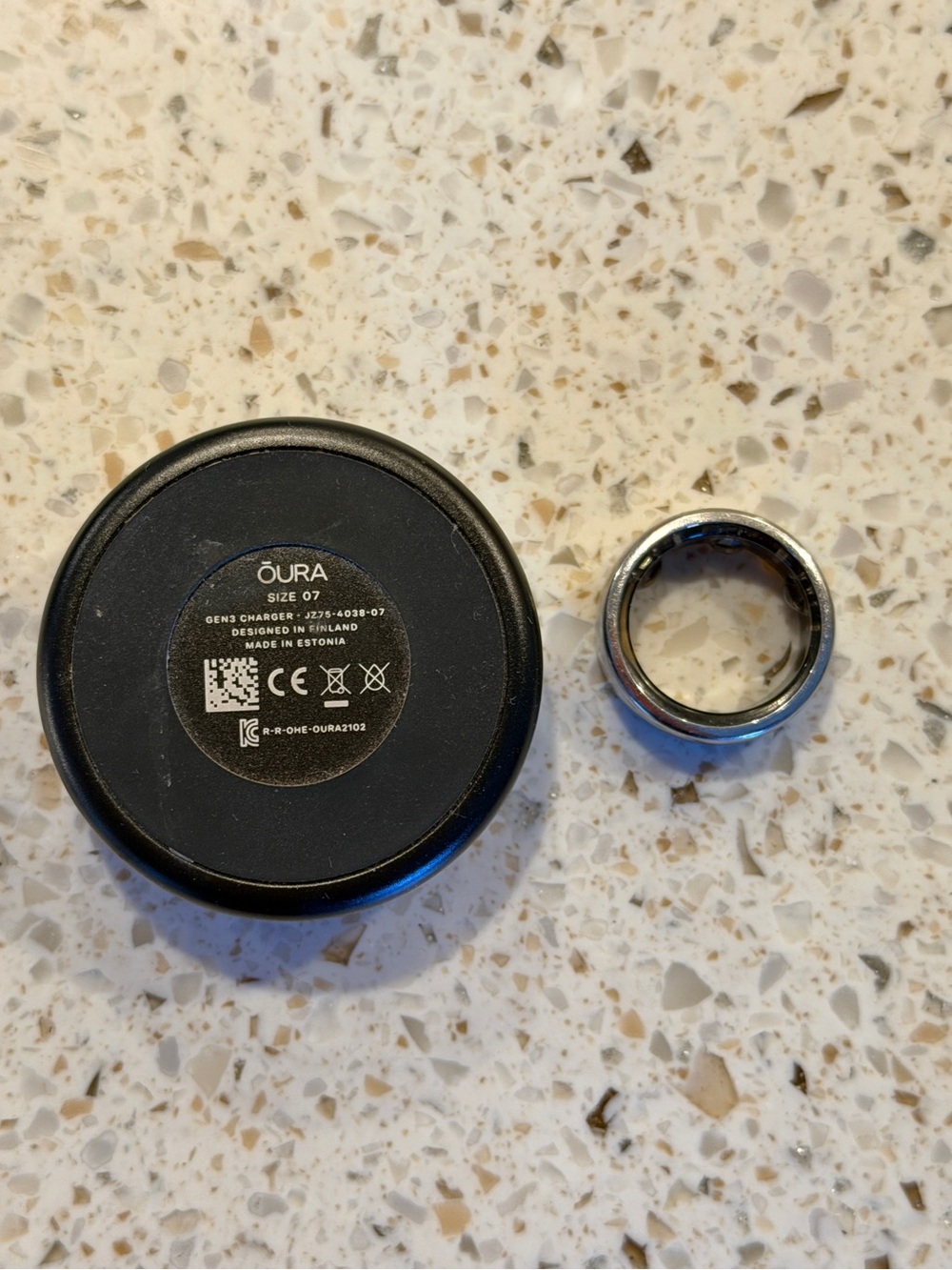 Oura Ring and Charger Set - Silver
